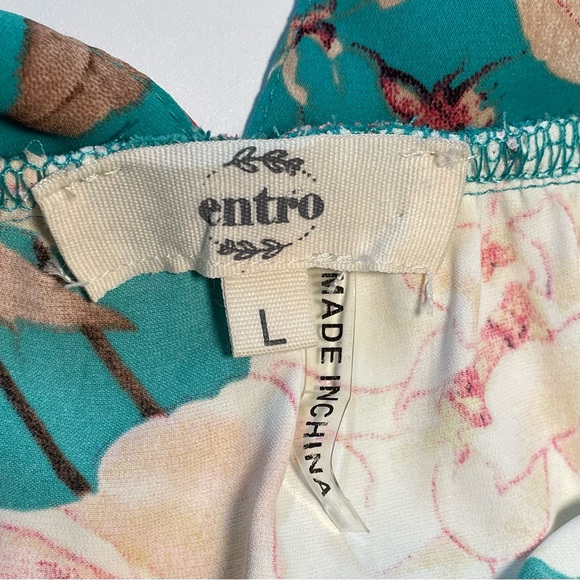 Entro Women’s Emerald Green Floral Blouse Sz L Short Sleeve Deep V Flowy Top - Picture 8 of 8